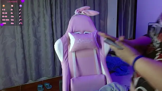 Keyla01  online show from November 8, 2025, 11:43 am