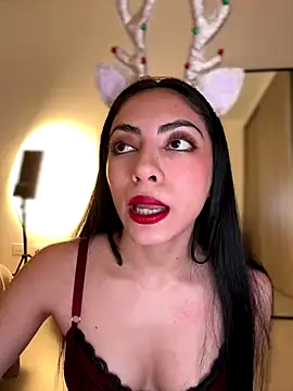 martiiaciar online show from December 2, 2025, 11:45 pm