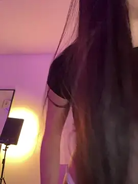 martiiaciar online show from February 16, 2026, 3:13 am