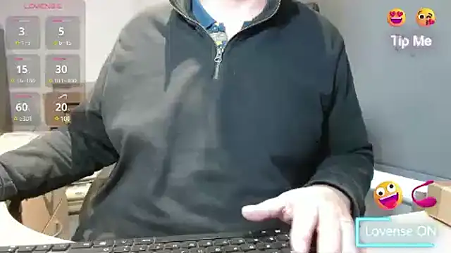 Snapshot of bigbadjon69 chatting on February 13, 2025, 3:14 pm bigbadjon69 online show from February 13, 2025, 3:14 pm