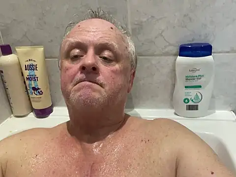 Snapshot of bigbadjon69 chatting on February 17, 2025, 3:31 pm bigbadjon69 online show from February 17, 2025, 3:31 pm