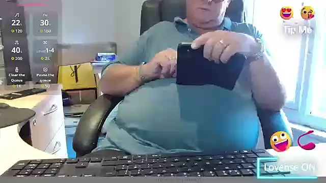 Snapshot of bigbadjon69 chatting on September 19, 2025, 3:02 pm bigbadjon69 online show from September 19, 2025, 3:02 pm