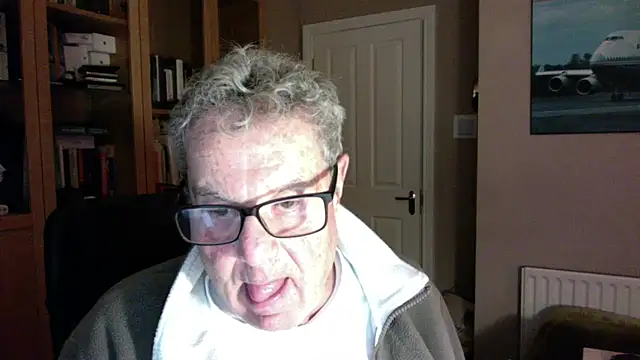 Snapshot of Oldpistolpete chatting on January 4, 2025, 8:27 pm Oldpistolpete online show from January 4, 2025, 8:27 pm