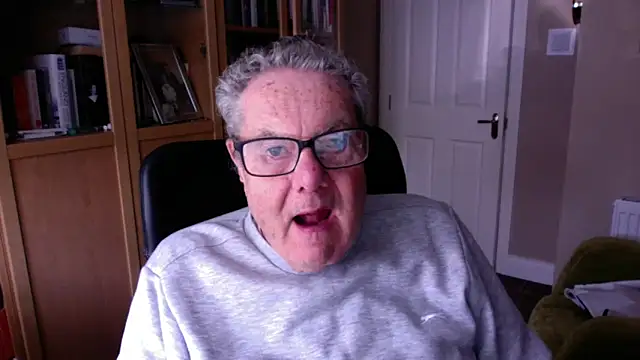 Snapshot of Oldpistolpete chatting on March 4, 2025, 9:51 am Oldpistolpete online show from March 4, 2025, 9:51 am