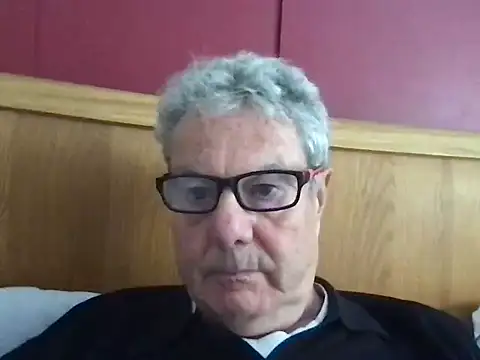 Snapshot of Oldpistolpete chatting on October 10, 2025, 11:31 am Oldpistolpete online show from October 10, 2025, 11:31 am