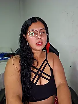 Snapshot of Mary_pinkish chatting on January 12, 2026, 2:50 am Mary pinkish online show from January 12, 2026, 2:50 am