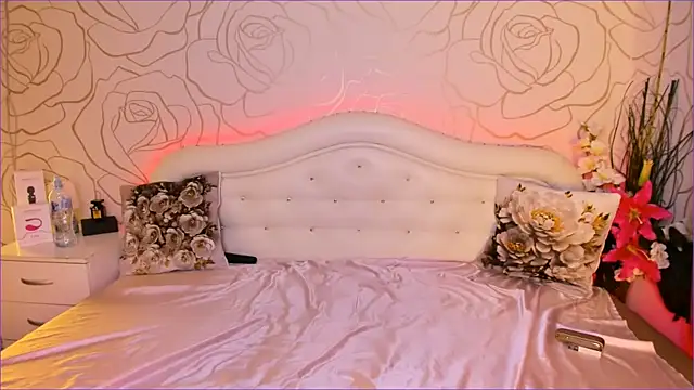 Elizabettalee online show from February 21, 2025, 4:40 am