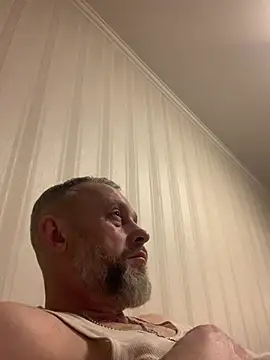 Snapshot of GHsveter chatting on March 3, 2026, 11:32 pm GHsveter online show from March 3, 2026, 11:32 pm