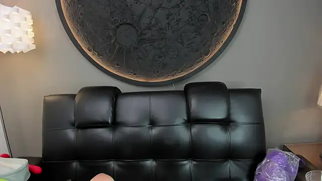 Snapshot of miss_sharlotte18 chatting on February 25, 2025, 6:09 pm miss sharlotte18 online show from February 25, 2025, 6:09 pm