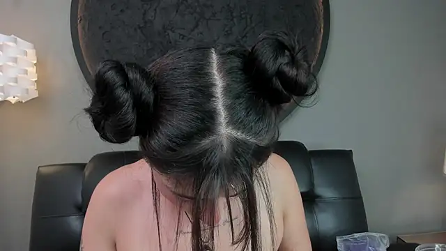 Snapshot of miss_sharlotte18 chatting on March 15, 2025, 6:10 pm miss sharlotte18 online show from March 15, 2025, 6:10 pm