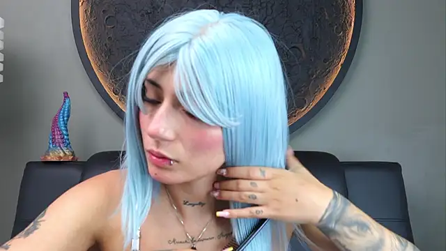 Snapshot of miss_sharlotte18 chatting on February 6, 2026, 6:11 pm miss sharlotte18 online show from February 6, 2026, 6:11 pm