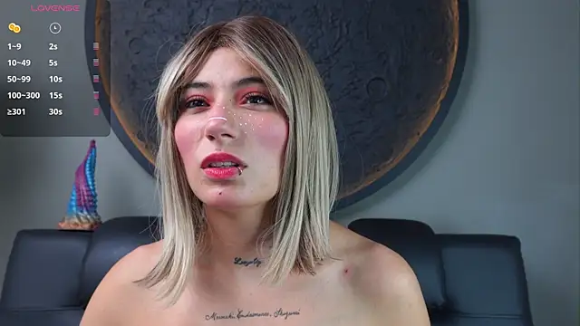 Snapshot of miss_sharlotte18 chatting on February 10, 2026, 6:01 pm miss sharlotte18 online show from February 10, 2026, 6:01 pm