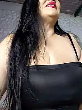 kittyhotass1 online show from December 3, 2025, 10:46 am