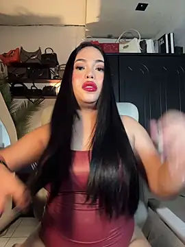 BigDominaMia online show from December 23, 2025, 1:14 am