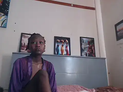 CandyLovesU2 online show from February 20, 2025, 7:45 am