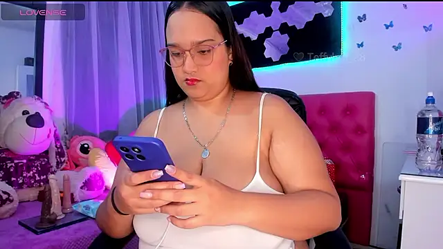 Teffy  xxx online show from December 7, 2024, 2:42 am