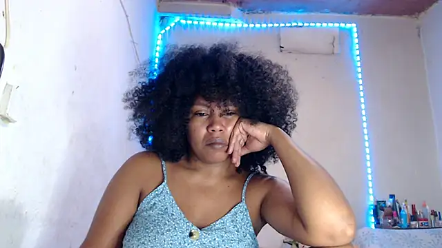 Snapshot of cherry_cleou chatting on December 18, 2025, 3:07 pm cherry cleou online show from December 18, 2025, 3:07 pm