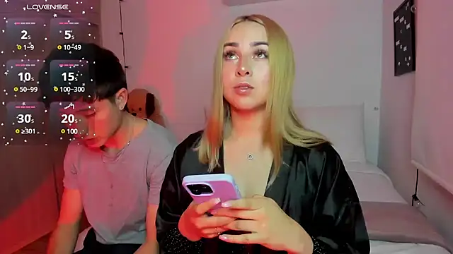 sophi mooreno online show from December 19, 2024, 11:25 pm