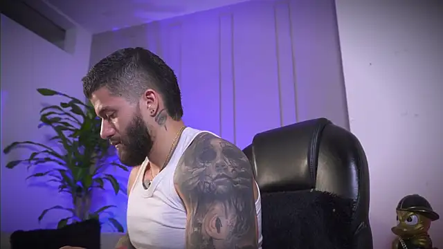 Frank Farrell online show from April 21, 2026, 1:42 am