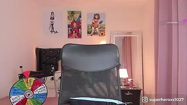 superheroxx online show from September 10, 2025, 12:54 am