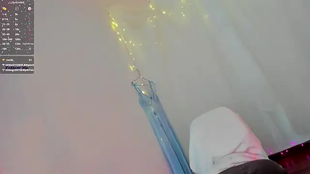 Silvanna-Moree online show from January 30, 2025, 6:54 pm