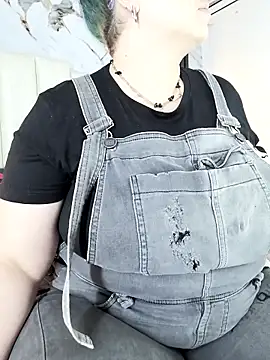 mollieblue69 online show from October 8, 2025, 12:58 pm