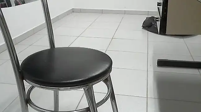 Snapshot of oliveira3tt chatting on January 20, 2025, 12:07 pm oliveira3tt online show from January 20, 2025, 12:07 pm