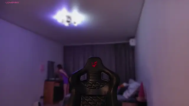  whiteprincess online show from December 5, 2024, 11:05 am