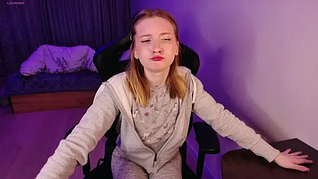  whiteprincess online show from February 25, 2025, 9:31 am