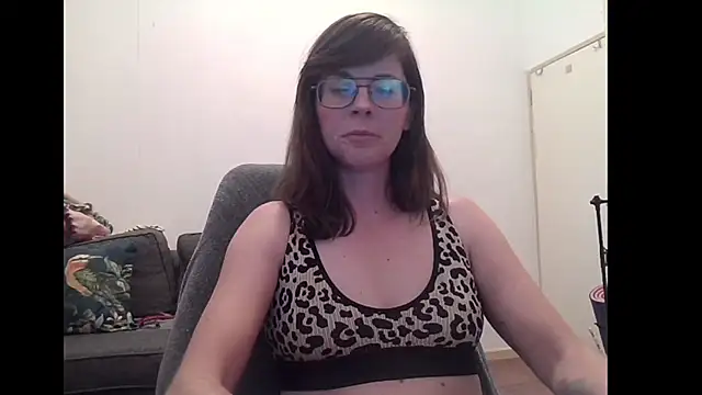 SavannaGirly online show from February 13, 2026, 12:23 pm