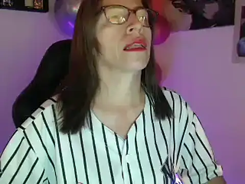 Chayla Ruiz online show from March 9, 2025, 1:59 pm