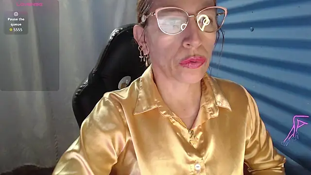 Chayla Ruiz online show from May 13, 2026, 12:46 pm