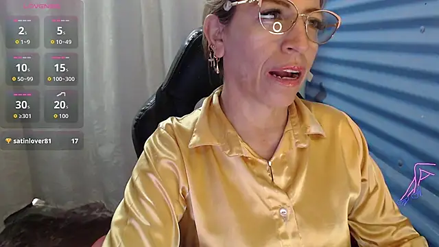 Chayla Ruiz online show from June 3, 2026, 2:33 pm