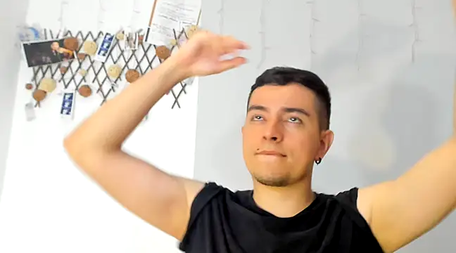 Jhoan saenz online show from February 27, 2025, 4:09 am