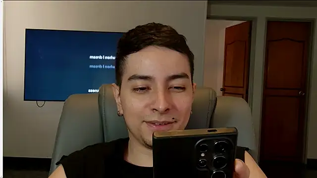 Jhoan saenz online show from October 9, 2025, 4:27 pm