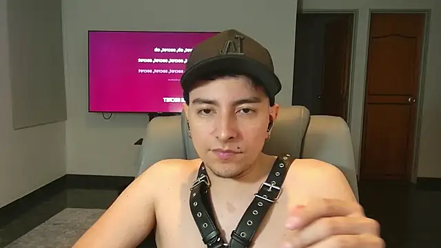 Jhoan saenz online show from October 17, 2025, 4:04 am