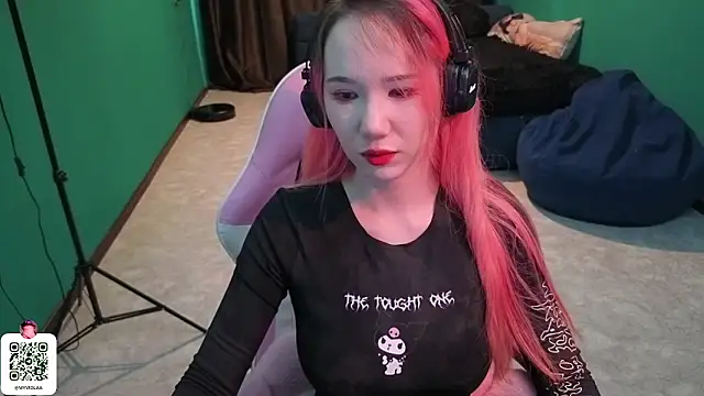 Maya Viola online show from March 10, 2026, 5:34 am