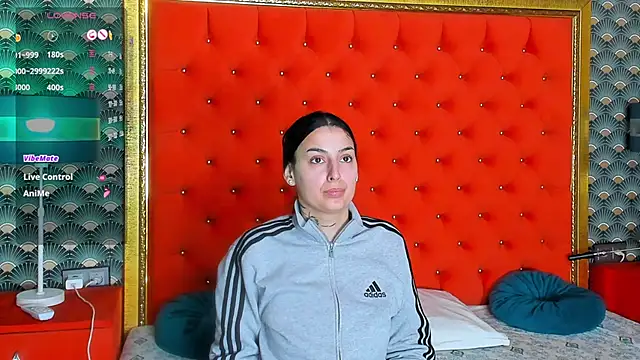 VallerieJones online show from April 2, 2026, 7:39 am