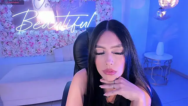 JadeEvansX online show from December 27, 2024, 5:37 pm