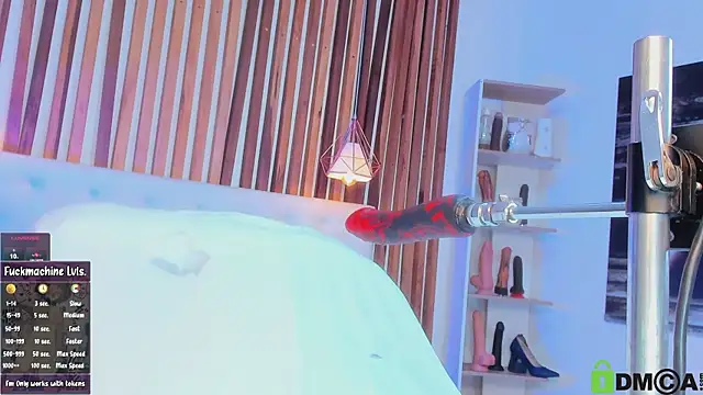 emma liz  online show from March 5, 2025, 12:55 pm