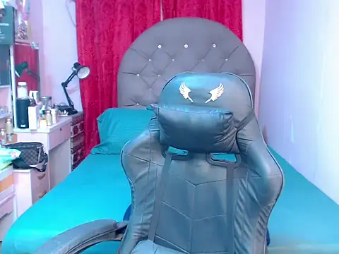 TSDESIREcindy29 online show from January 16, 2026, 9:13 am