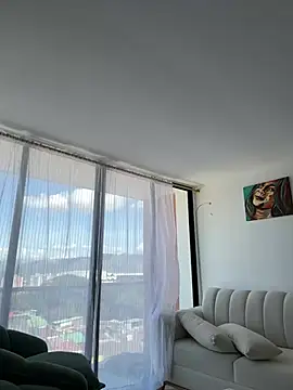 jailyncam  online show from May 15, 2026, 2:57 pm