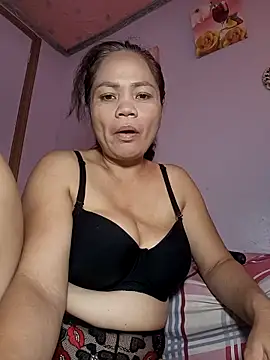 hotbabes163 online show from December 5, 2025, 6:00 am