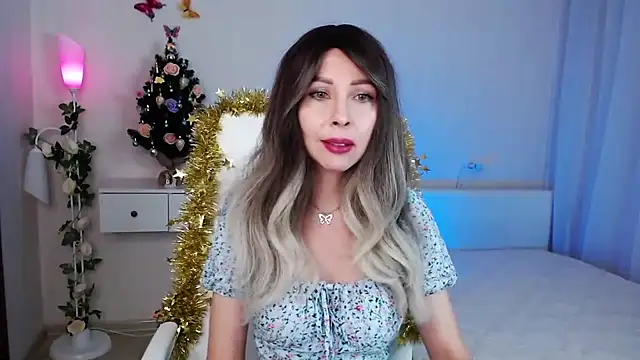 wendifoste online show from December 25, 2024, 8:07 pm