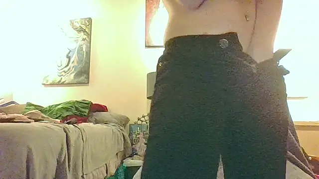 Snapshot of eatmeplease44 chatting on September 29, 2025, 6:24 pm eatmeplease44 online show from September 29, 2025, 6:24 pm