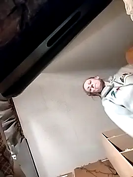 eatmeplease44 online show from April 11, 2026, 10:41 am