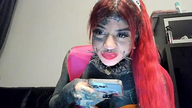 tamarapervert online show from February 13, 2025, 5:01 pm