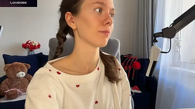 DivineBite online show from September 19, 2025, 2:29 pm