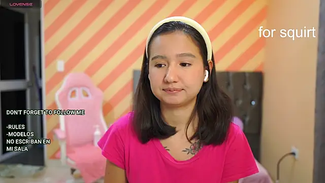 Snapshot of Pinkie_Princes chatting on January 22, 2025, 8:40 am Pinkie Princes online show from January 22, 2025, 8:40 am