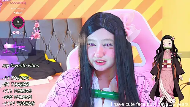 Snapshot of Pinkie_Princes chatting on February 2, 2025, 12:09 am Pinkie Princes online show from February 2, 2025, 12:09 am